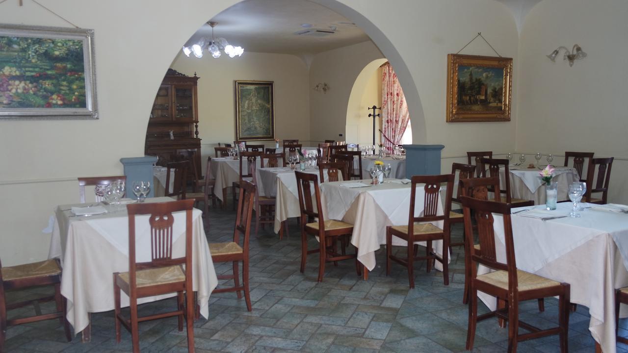 Gasthaus Agriturismo Masseria I Risi SantʼEufemia Lamezia Exterior foto