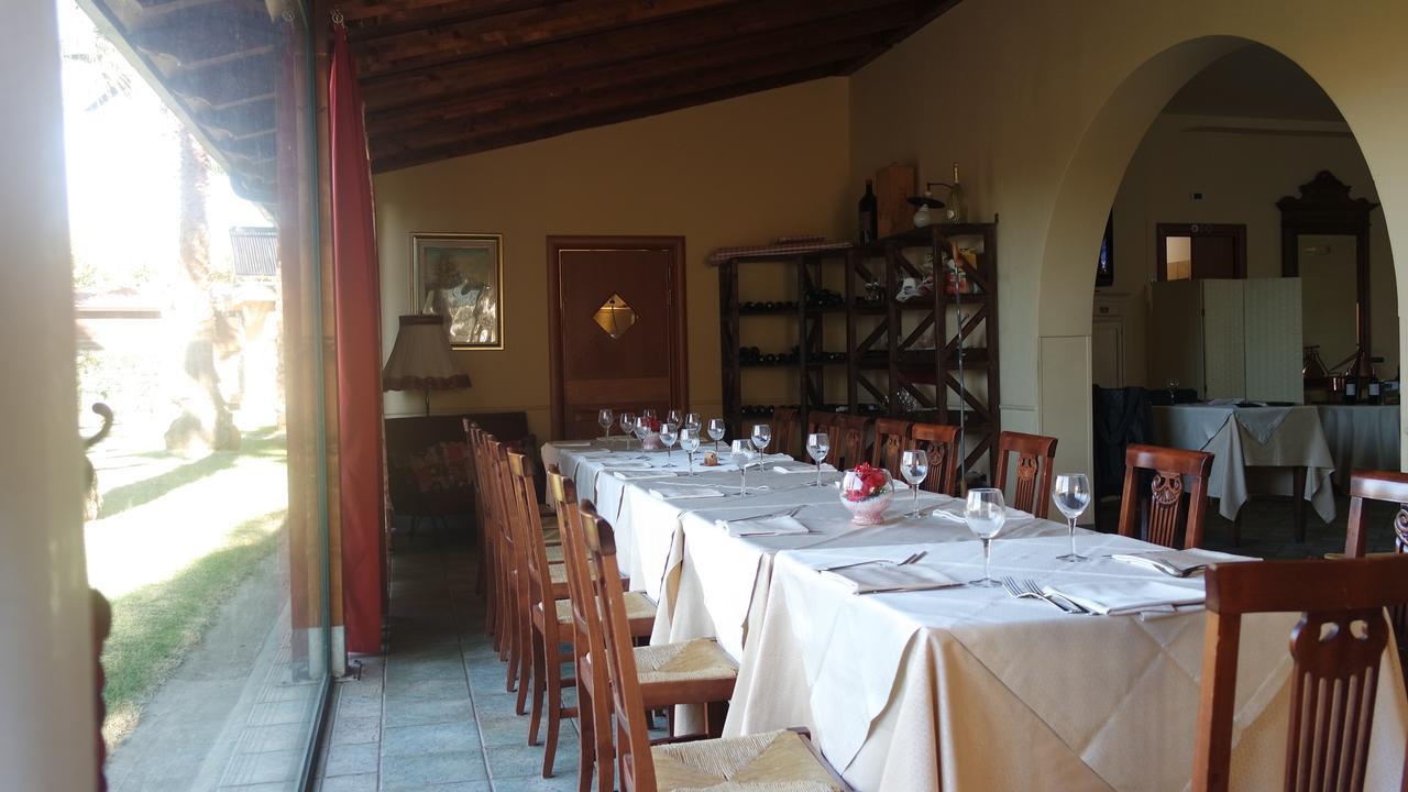Gasthaus Agriturismo Masseria I Risi SantʼEufemia Lamezia Exterior foto