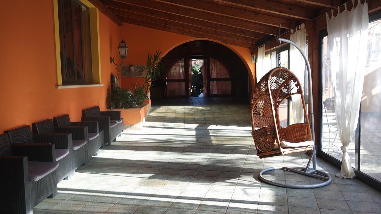 Gasthaus Agriturismo Masseria I Risi SantʼEufemia Lamezia Exterior foto