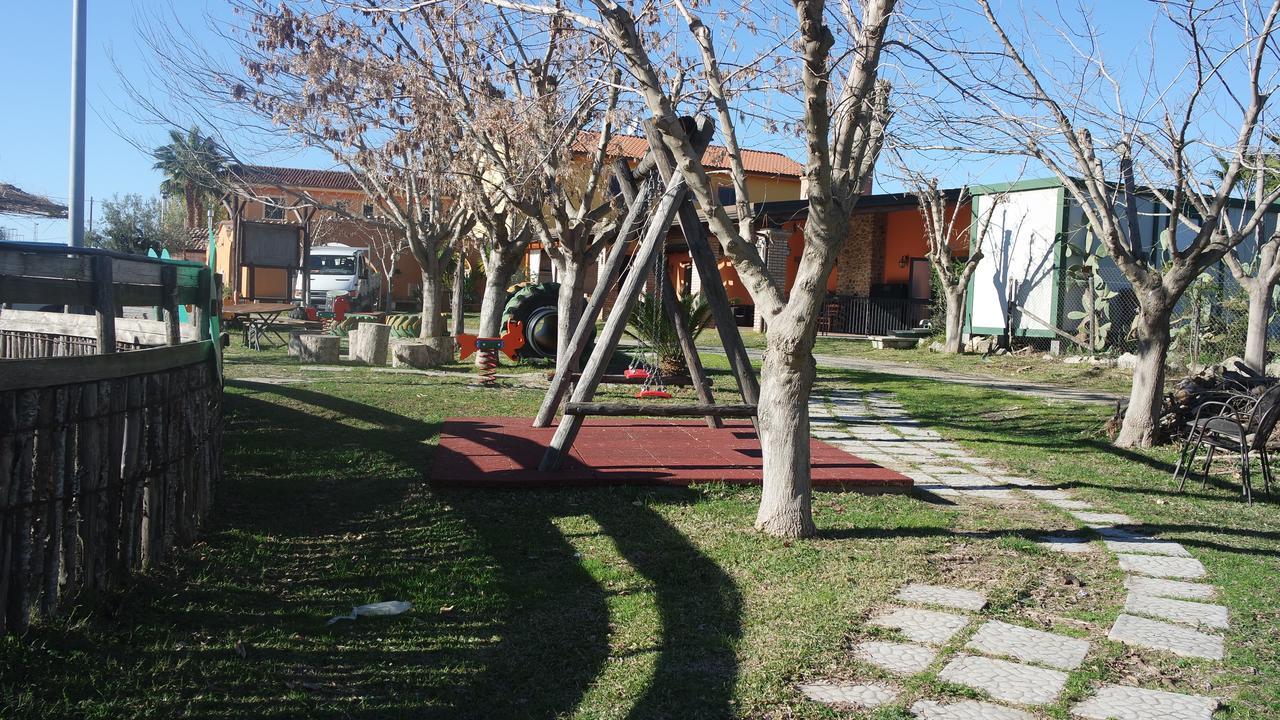 Gasthaus Agriturismo Masseria I Risi SantʼEufemia Lamezia Exterior foto